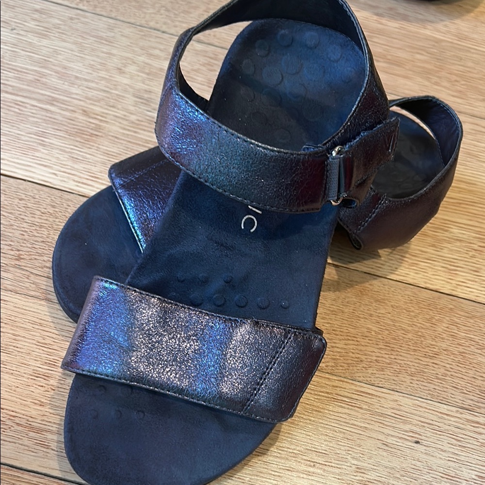 Metallic Navy Vionic Sandals with Adjustable Straps Size 9